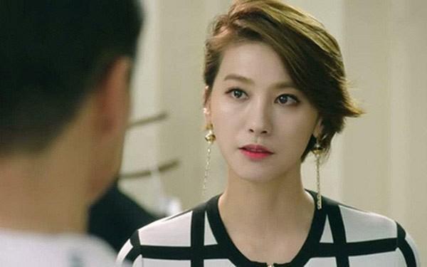 Làm osin cho nhà chồng chục năm trời, tôi ngẩng cao đầu ly hôn với căn biệt thự trong tay