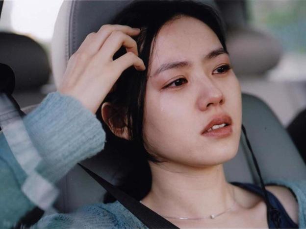 Làm osin cho nhà chồng chục năm trời, tôi ngẩng cao đầu ly hôn với căn biệt thự trong tay