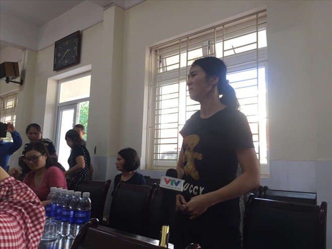 Đề nghị xử lý thôi việc cô giáo tát liên tiếp nhiều học sinh lớp 2