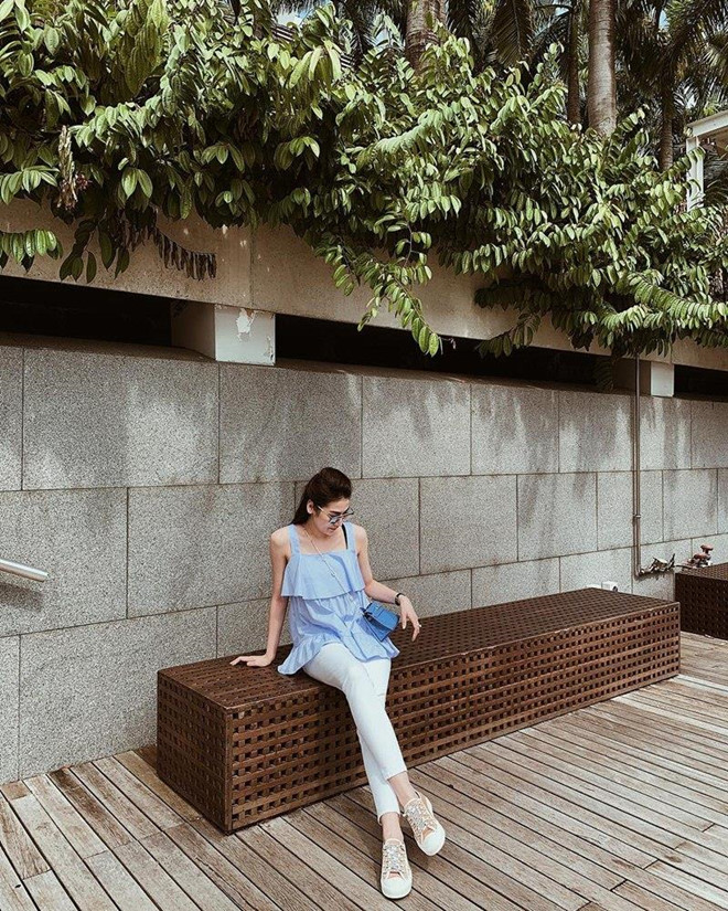 Công thức thời trang yêu thích của dàn sao Việt trong ngày hè