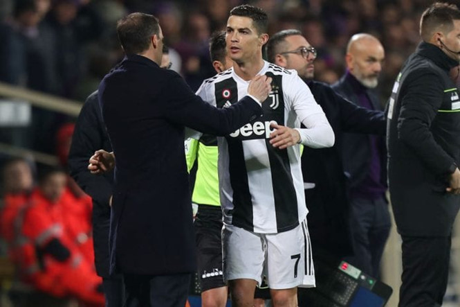 Cristiano Ronaldo được 'lên chức' HLV của CLB Juventus Cristiano Ronaldo được 'lên chức' HLV của CLB Juventus