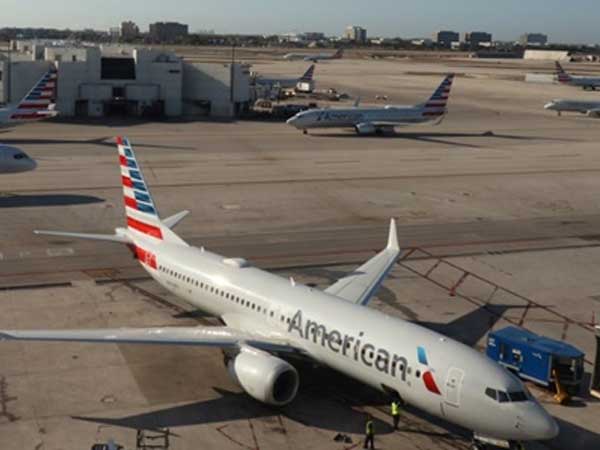 Mỹ ngừng mọi chuyến bay đến Venezuela