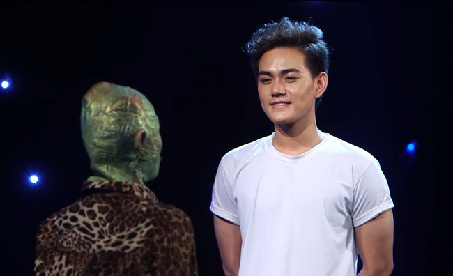 Lựa chọn của trái tim: Lỡ loại trai đẹp, cô gái từng thi Hoa hậu Hoàn vũ hối hận đến mức suýt ngã trên sân khấu Lựa chọn của trái tim: Lỡ loại trai đẹp, cô gái từng thi Hoa hậu Hoàn vũ hối hận đến mức suýt ngã trên sân khấu