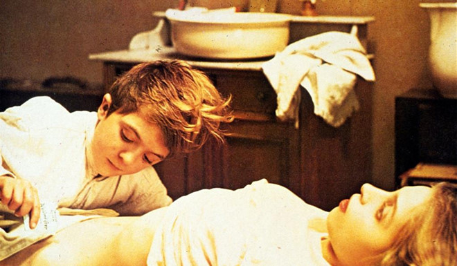 Loạt phim Mỹ gây tranh cãi vì diễn viên chưa đủ 18 tuổi đóng cảnh nóng