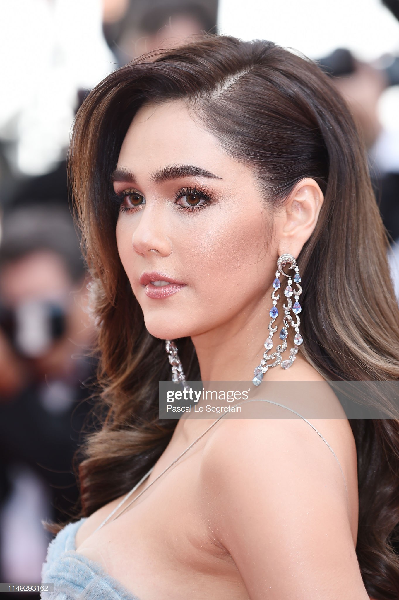 Thảm đỏ Cannes ngày 2: Thiên thần Victorias Secret suýt lộ hàng, Phạm Băng Băng Thái Lan xinh như tiên tử