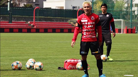 'Messi Thái' trở lại tập luyện, quyết đấu ĐT Việt Nam ở King's Cup 'Messi Thái' trở lại tập luyện, quyết đấu ĐT Việt Nam ở King's Cup
