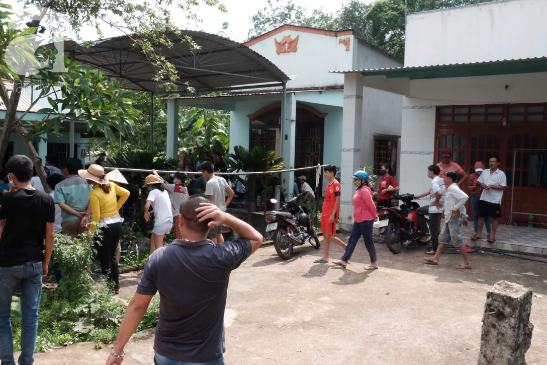 Hiện trường ngôi nhà bí ẩn có 2 thi thể đang phân hủy trong khối bê tông, cảnh sát phong tỏa nghiêm ngặt