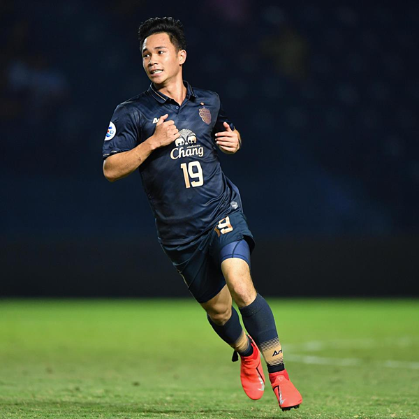 HLV Thái Lan từ chối lời đề nghị chưa từng có của Muangthong để quyết đấu với ĐTVN