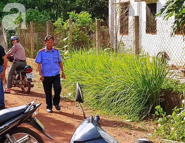 Vụ 2 xác chết đang phân hủy trong bồn nhựa: Một thi thể bị ướp trà, quấn kỹ vào bọc nylon trước khi đổ bê tông