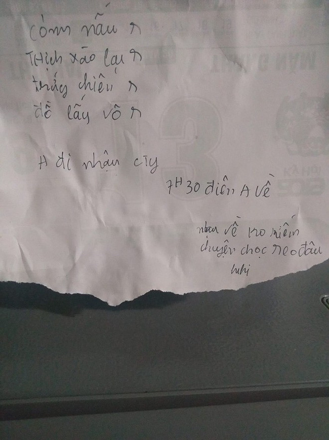 Tờ giấy chồng nhắn lại cho vợ trước khi đi nhậu khiến chị em sửng sốt, biết quá khứ cô ấy, ai nấy ngạc nhiên bội phần