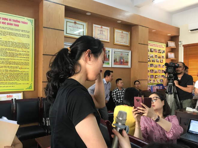 Cô giáo tát tới tấp nam sinh lớp 2 ở Hải Phòng lên tiếng xin lỗi, mong được sửa sai