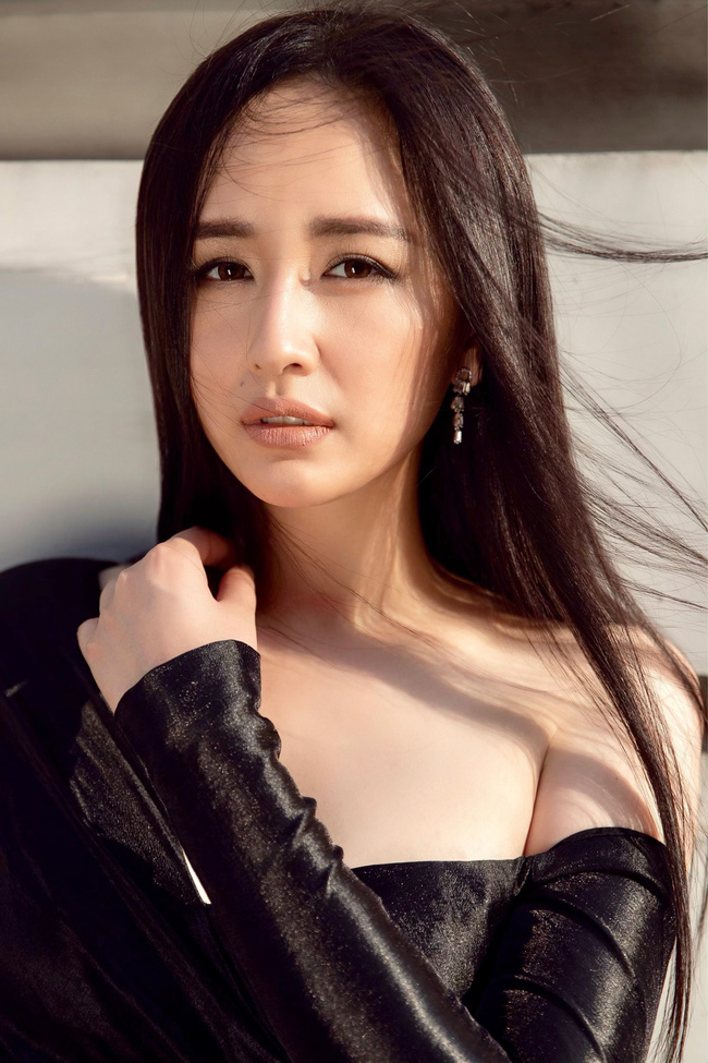 Mai Phương Thúy tái xuất showbiz sau nhiều năm ở ẩn, đảm nhận vai trò quan trọng tại Miss World Việt Nam 2019 Mai Phương Thúy tái xuất showbiz sau nhiều năm ở ẩn, đảm nhận vai trò quan trọng tại Miss World Việt Nam 2019