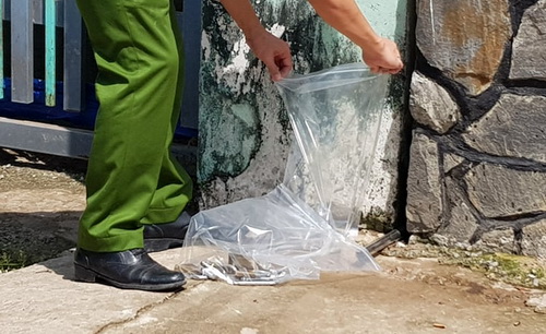 Hai thi thể trong thùng ở Bình Dương bị giết hơn một tháng trước