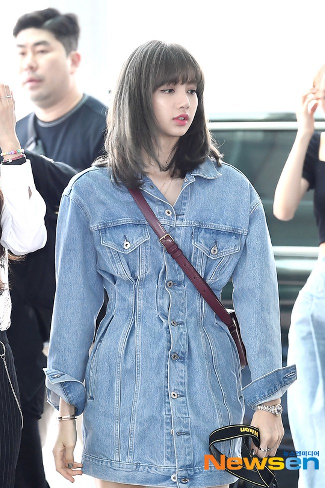 Hai cái nhất của street style tuần qua: Chi Pu khoe đường cong nữ thần, Khánh Linh lại giống bắp cải ngũ sắc