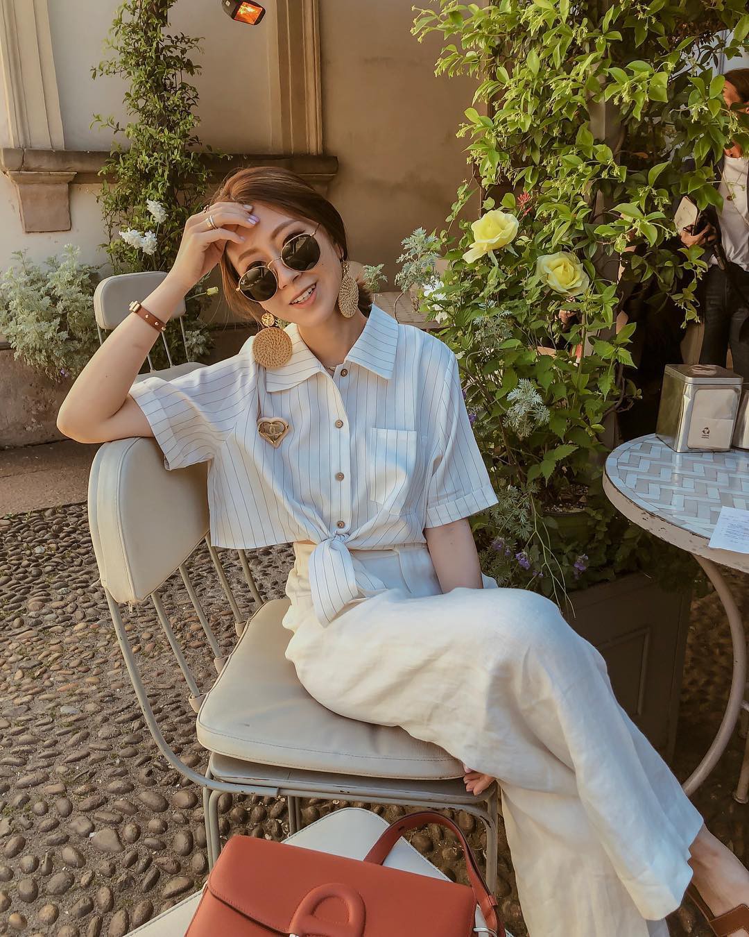 Đừng quên là bạn có ít nhất 4 kiểu họa tiết xinh xắn, hack tuổi để thỏa sức bung lụa hè này