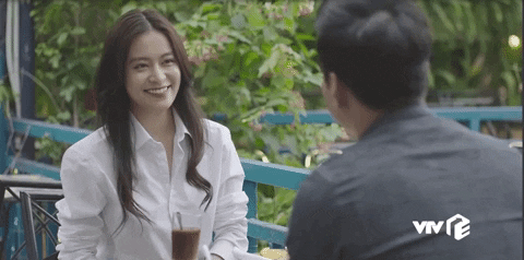 Cảnh Hoàng Thùy Linh cắt máu thử lòng người yêu gây rùng mình