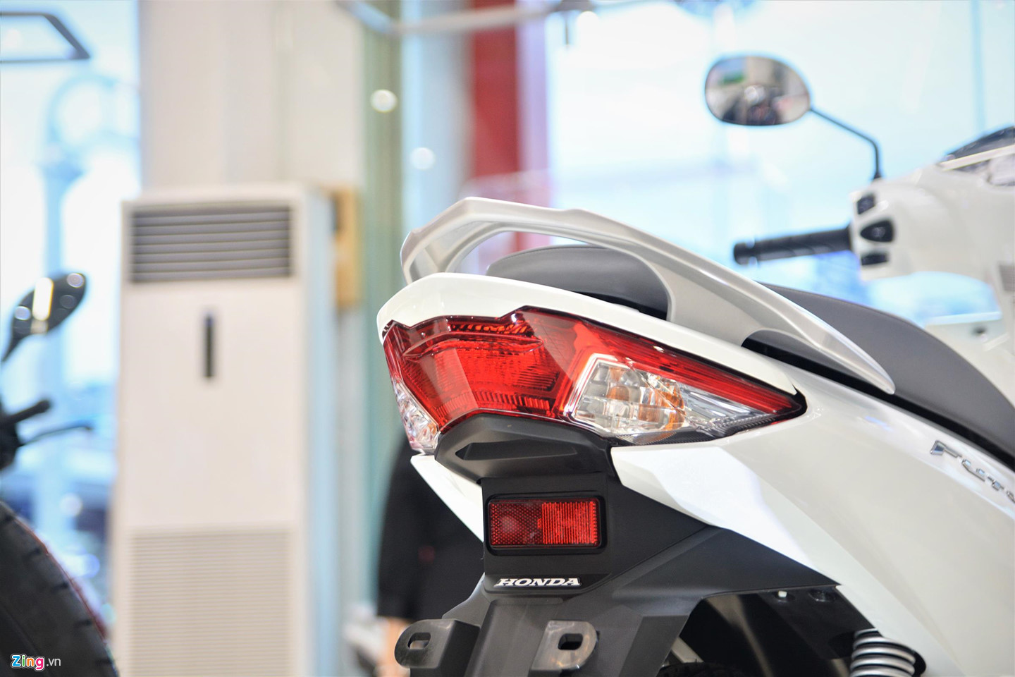 Chi tiết Honda Future FI 125 mới - bình mới rượu cũ