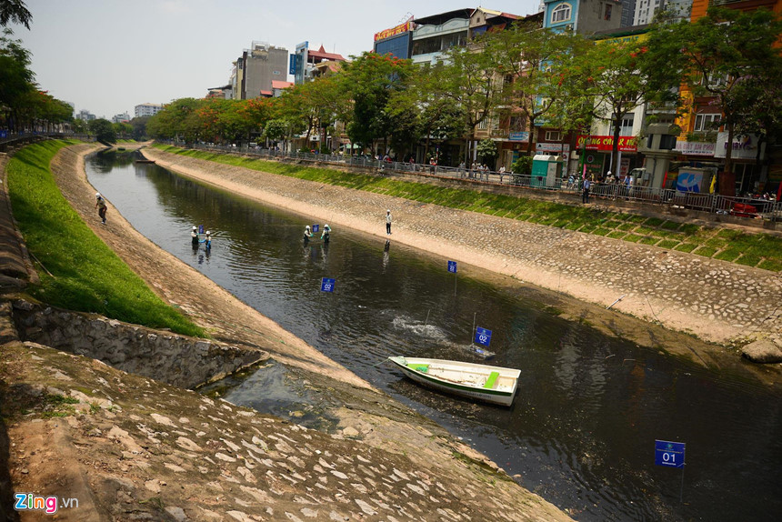 Giới khoa học nghi ngờ công nghệ làm sạch sông Tô Lịch của Nhật Bản