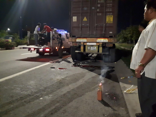 Về nhà sau tiệc sinh nhật, nam thanh niên tông đuôi xe container chết thảm