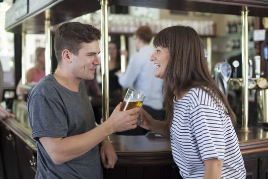 Thanh niên trả tiền cho bạn gái 4 năm đi học ở Harvard hết 6 tỷ, chuẩn bị cưới thì cô đòi yêu người khác