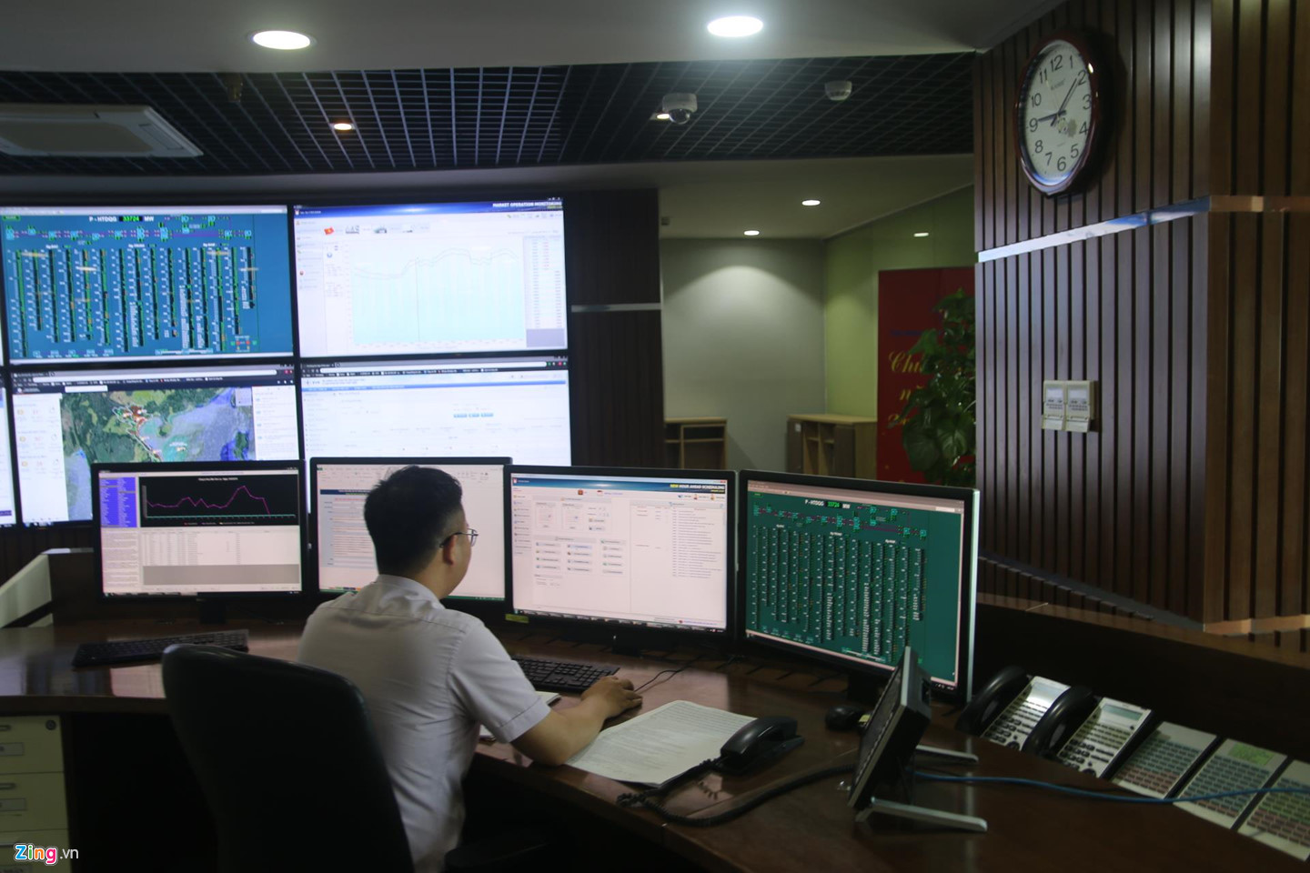 Bên trong căn phòng được bảo mật nghiêm ngặt nhất của EVN