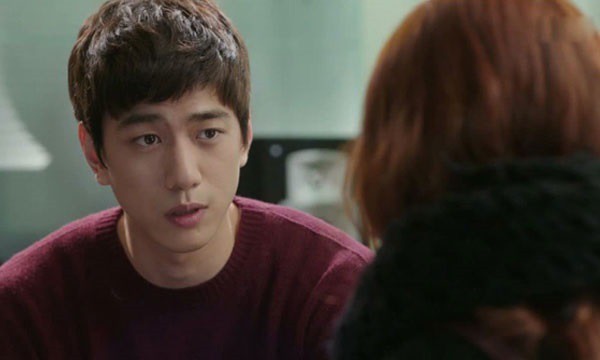 Bắt quả tang chồng đi cà phê với bồ nhí, vợ trẻ chưa kịp hành động thì giặc bên Ngô đã ra tay