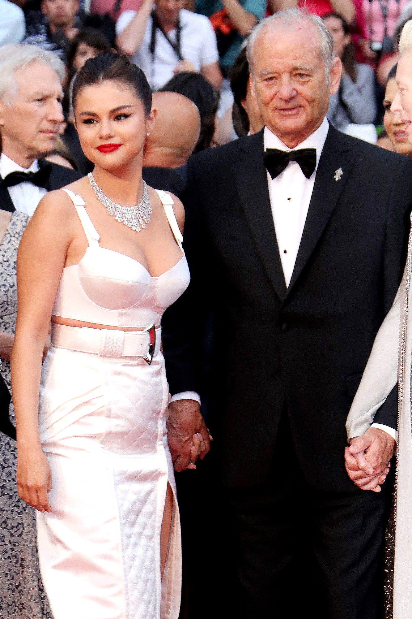 Sau bao năm chia tay Justin, Selena Gomez thông báo chuẩn bị kết hôn với tài tử 69 tuổi? - 2 Sau bao năm chia tay Justin, Selena Gomez thông báo chuẩn bị kết hôn với tài tử 69 tuổi? - 2