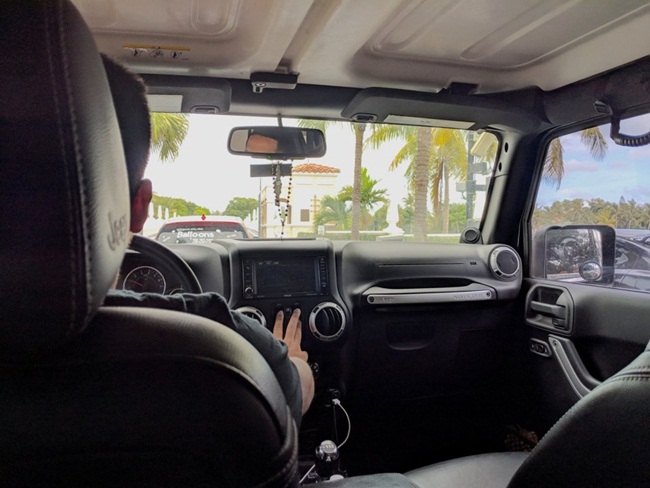 Làng chỉ có 42 người dân nhưng nhà nào cũng giàu nứt đố đổ vách