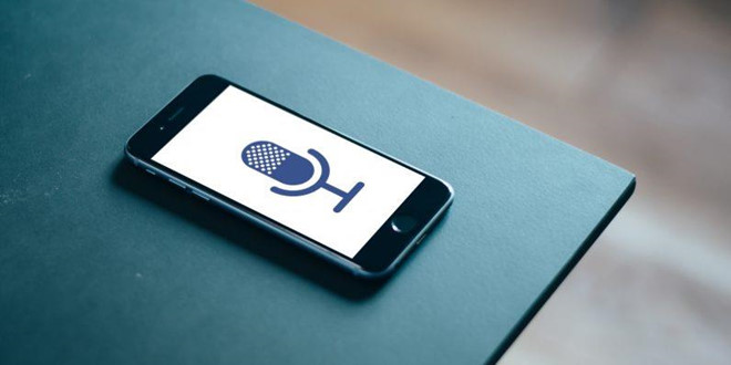 Vừa nói chuyện phút trước, phút sau đã thấy quảng cáo Facebook