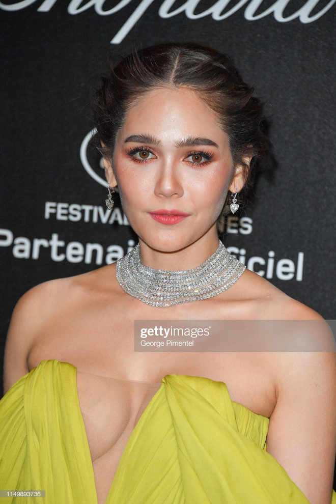 Dàn mỹ nhân chuộng mốt khoe vòng một tại sự kiện của Cannes