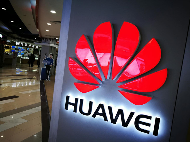 Ông Trump triệt hạ Huawei, các hãng công nghệ Mỹ thiệt hại bao nhiêu?