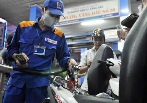 Thế giới biến động mạnh, quỹ âm ngàn tỷ: Xăng tiếp tục lên giá?