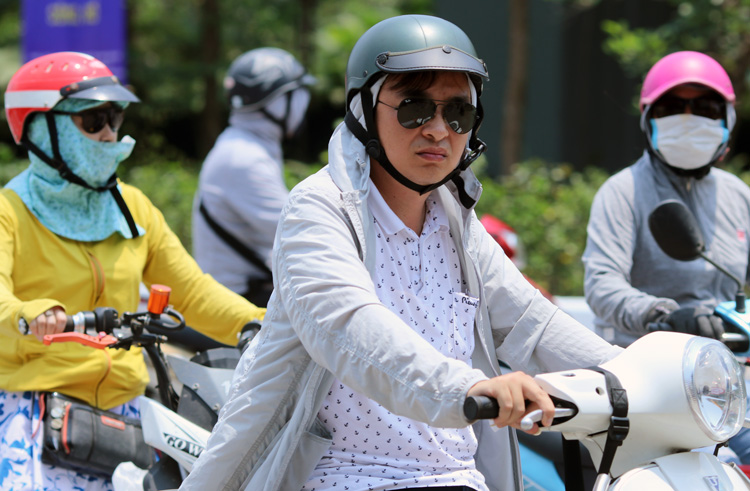 Hà Nội tiếp tục nắng nóng