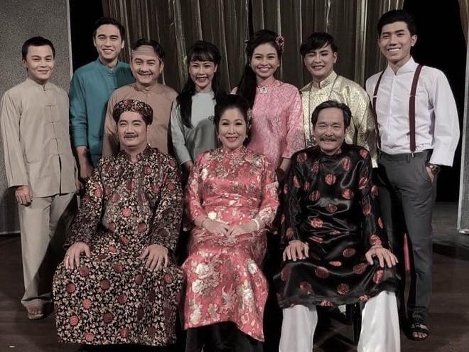 Kỳ lạ chuyện nghệ sĩ Anh Vũ về báo mộng cho Hồng Vân, Minh Nhí