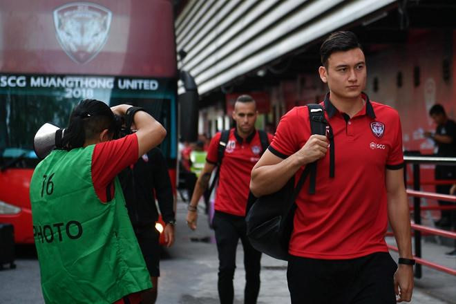 Nhà báo Thái chỉ ra sự thật về phong độ Văn Lâm