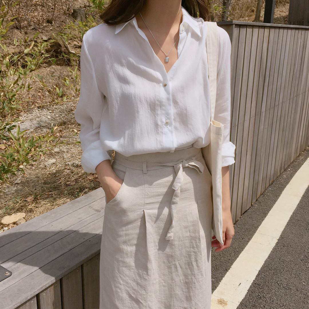 Nắng tưng bừng, các nàng mặc đồ hở chưa chắc đã hay bằng diện 4 items vừa mát mẻ vừa chống nắng hữu hiệu này