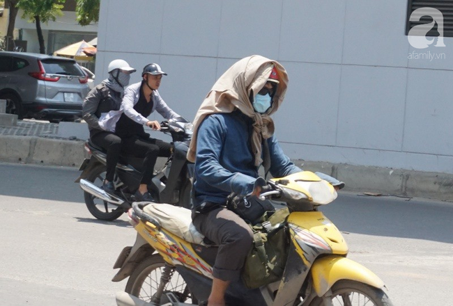 Hà Nội: Một cụ ông tử vong khi trú nắng, nghi bị sốc nhiệt do trời nóng gay gắt kéo dài - 2 Hà Nội: Một cụ ông tử vong khi trú nắng, nghi bị sốc nhiệt do trời nóng gay gắt kéo dài - 2