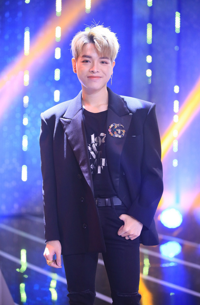 Người ấy là ai?: Trấn Thành mắng Đức Phúc vô duyên vì dám vạch mặt chương trình nhưng fan lại ủng hộ nhiệt liệt