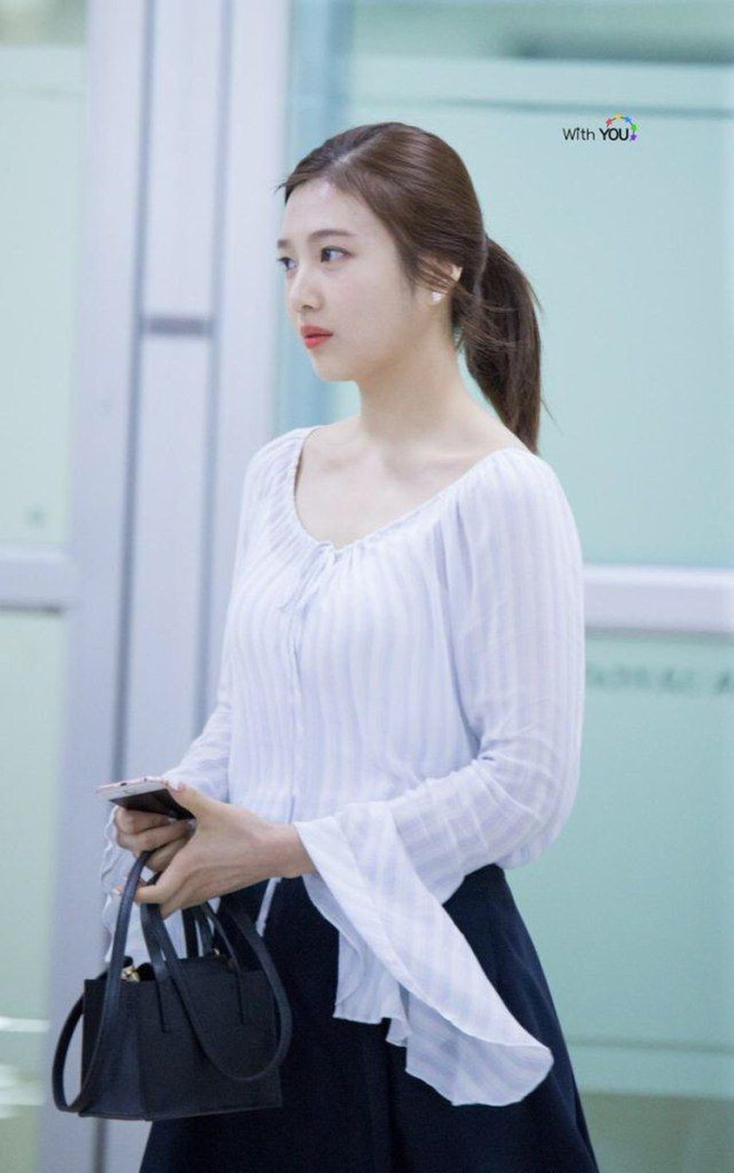 Tóc đuôi ngựa rất trẻ trung nhưng cũng khiến nhiều sao rơi vào cảnh... hói đầu Tóc đuôi ngựa rất trẻ trung nhưng cũng khiến nhiều sao rơi vào cảnh... hói đầu