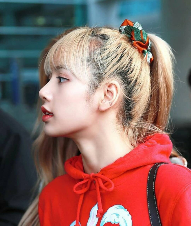 Tóc đuôi ngựa rất trẻ trung nhưng cũng khiến nhiều sao rơi vào cảnh... hói đầu Tóc đuôi ngựa rất trẻ trung nhưng cũng khiến nhiều sao rơi vào cảnh... hói đầu