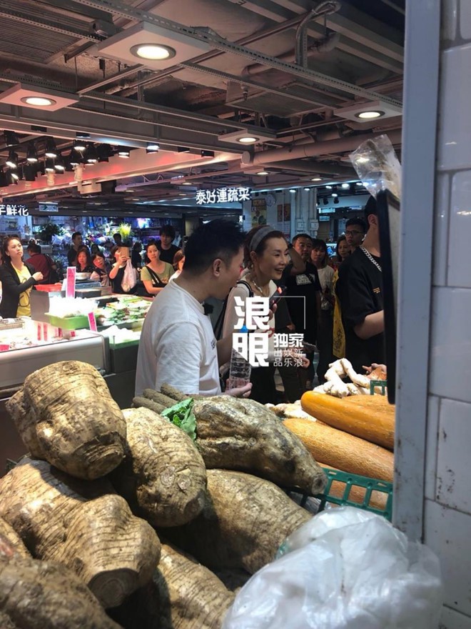 Sự thật về cuộc sống quái gở, tàn tạ, mắc bệnh tâm lý của Trương Mạn Ngọc ở tuổi xế chiều - 7 Sự thật về cuộc sống quái gở, tàn tạ, mắc bệnh tâm lý của Trương Mạn Ngọc ở tuổi xế chiều - 7