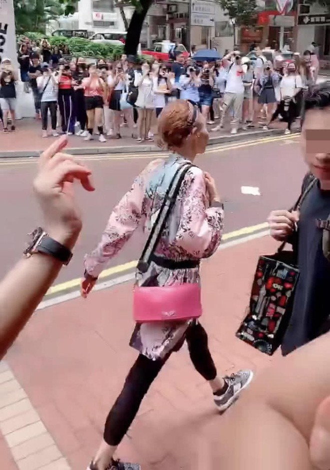 Sự thật về cuộc sống quái gở, tàn tạ, mắc bệnh tâm lý của Trương Mạn Ngọc ở tuổi xế chiều