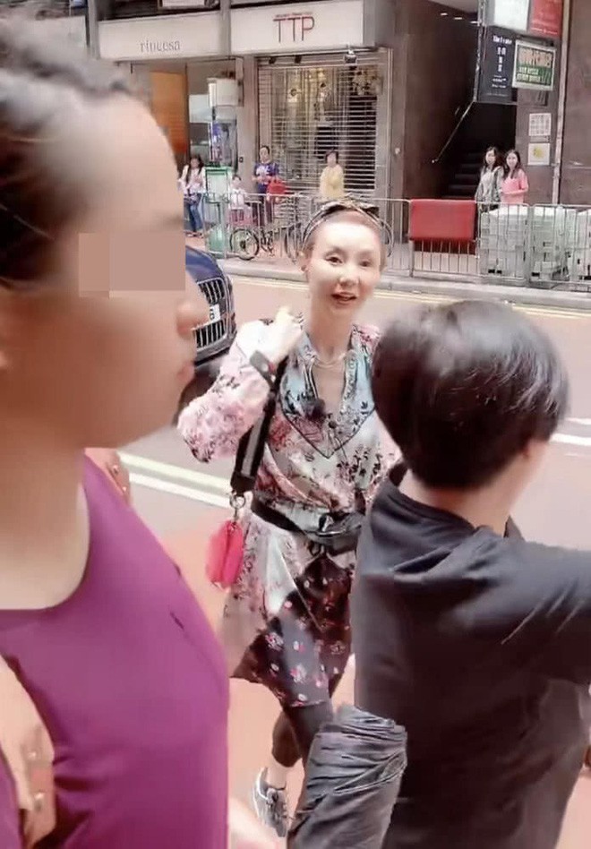 Sự thật về cuộc sống quái gở, tàn tạ, mắc bệnh tâm lý của Trương Mạn Ngọc ở tuổi xế chiều - 10 Sự thật về cuộc sống quái gở, tàn tạ, mắc bệnh tâm lý của Trương Mạn Ngọc ở tuổi xế chiều - 10