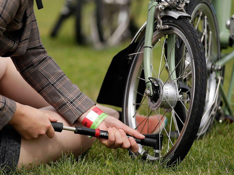 Tuyệt đối không để những thứ này trong ôtô dưới trời nắng nóng