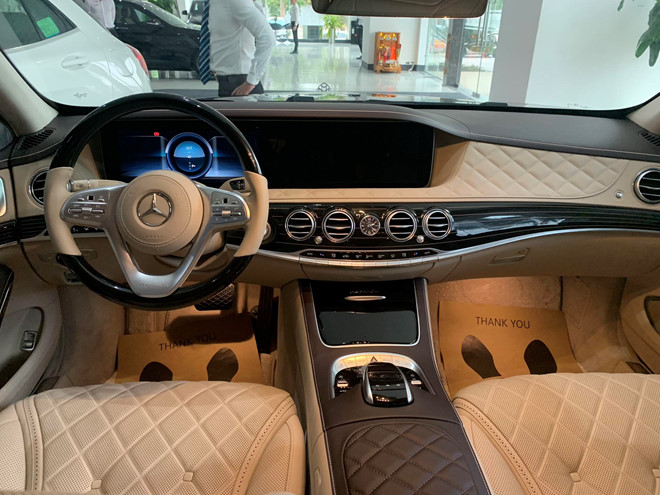 Mercedes-Maybach S 650 2019 giá 15 tỷ đầu tiên VN bán ra tại Nghệ An