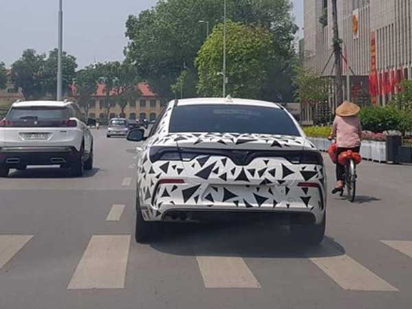 Xe VinFast chạy thử tại Việt Nam để kiểm tra điều hòa và độ bền