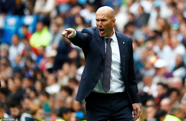Zidane kém xa Solari khi trở lại ghế nóng Real Madrid