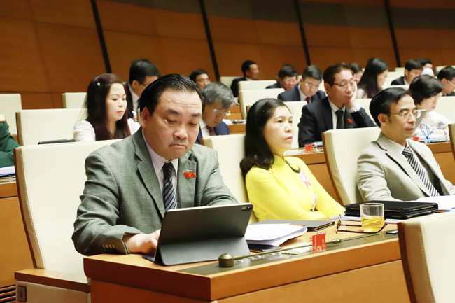 Đại biểu Quốc hội được trang bị iPad để tra cứu tài liệu