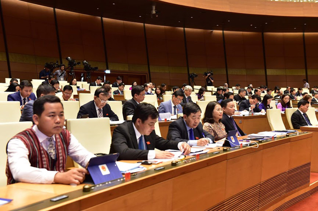 Đại biểu Quốc hội được trang bị iPad để tra cứu tài liệu