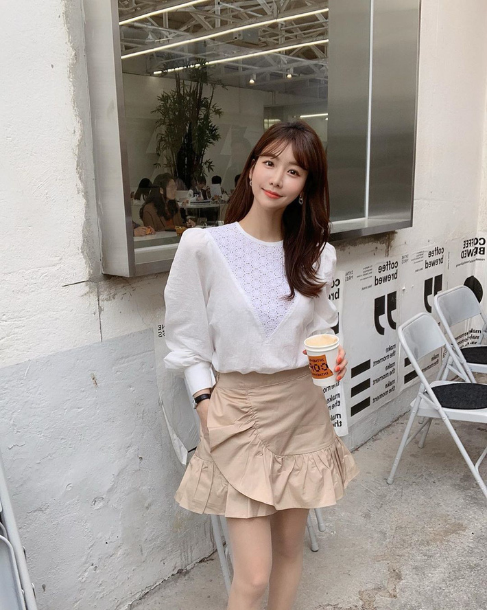 Tranh thủ trời mát, học ngay theo 12 set đồ đơn giản này để khỏi phải nghĩ nhiều hàng ngày